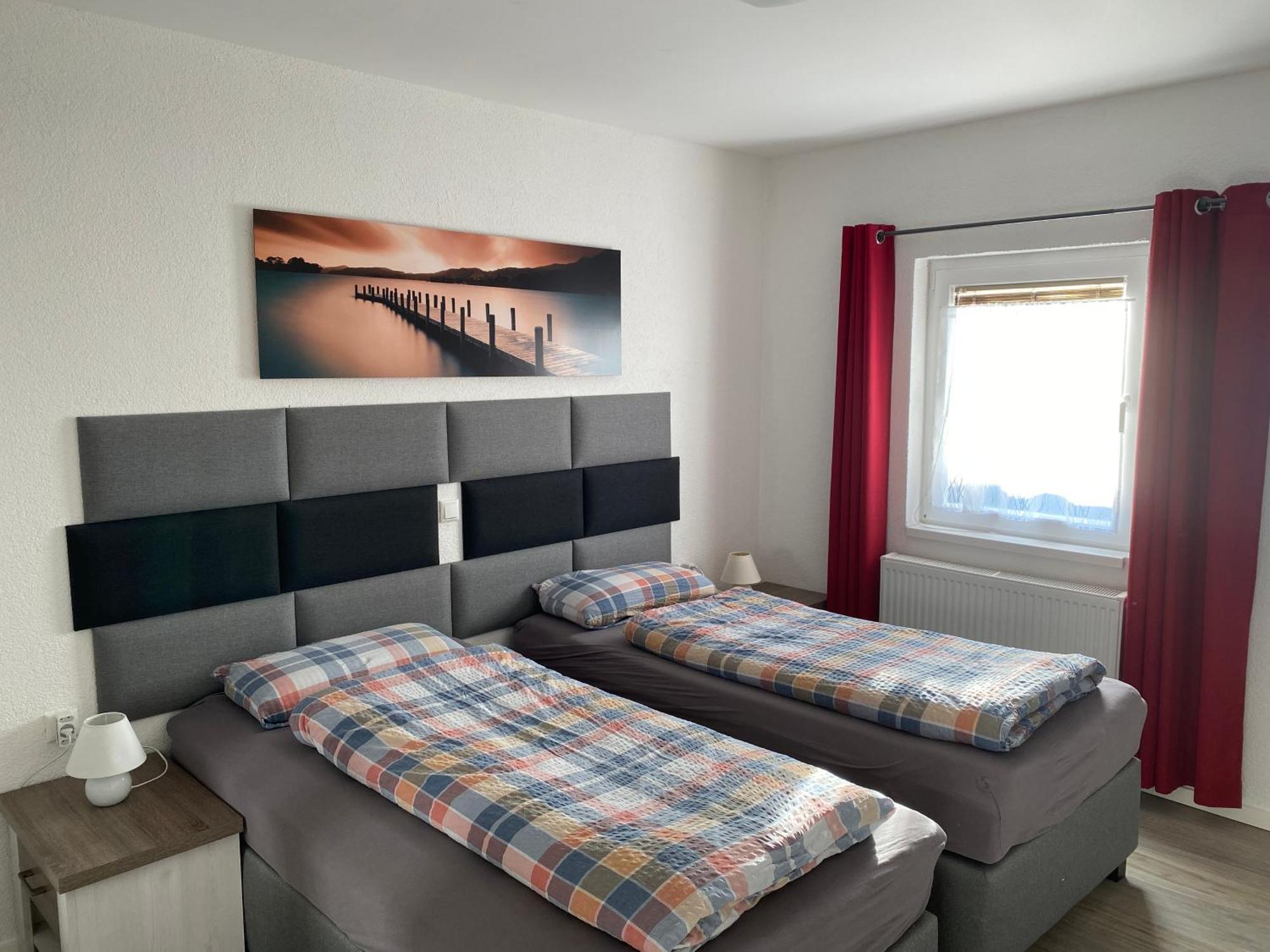 Speedys Gaestehaus Baar  Экстерьер фото