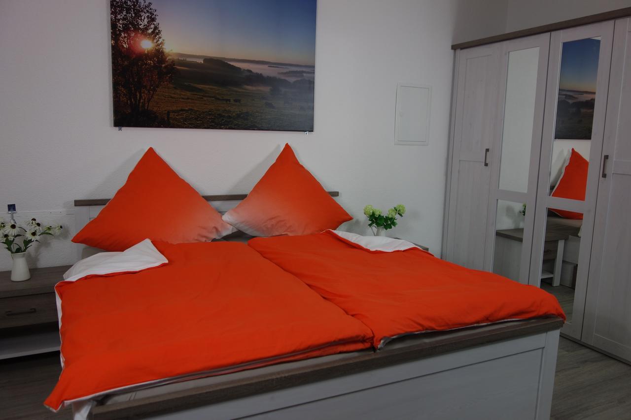 Speedys Gaestehaus Baar  Экстерьер фото
